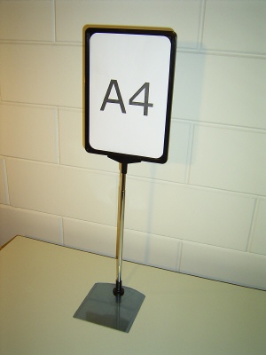 Standaard A4 zwart compl. voet metaal